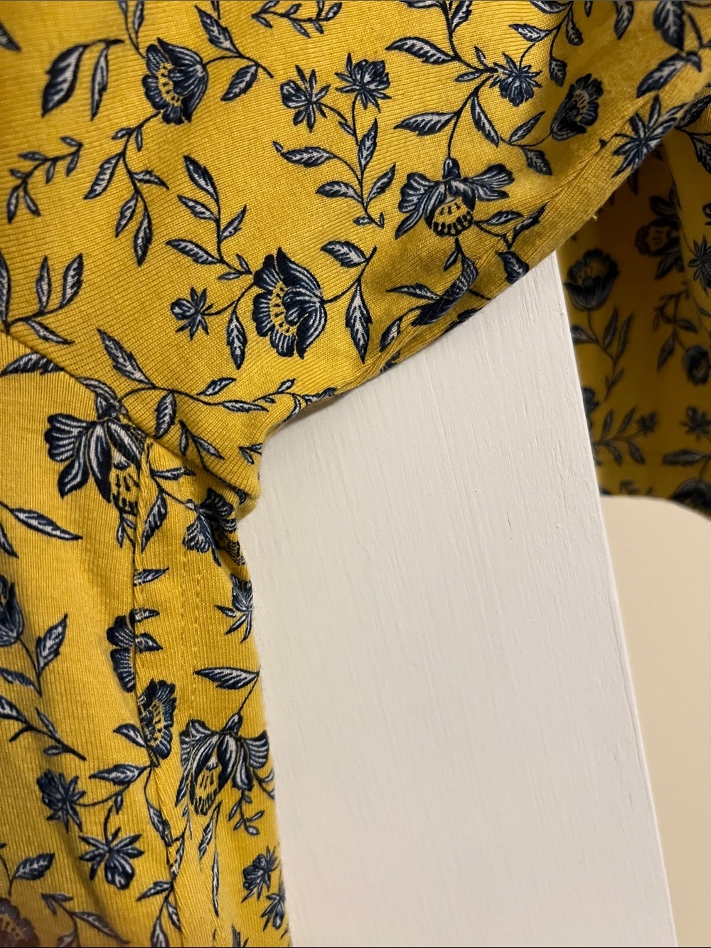J.Jill Women's Yellow Floral Scoop Neck Top - Picture 4 of 5